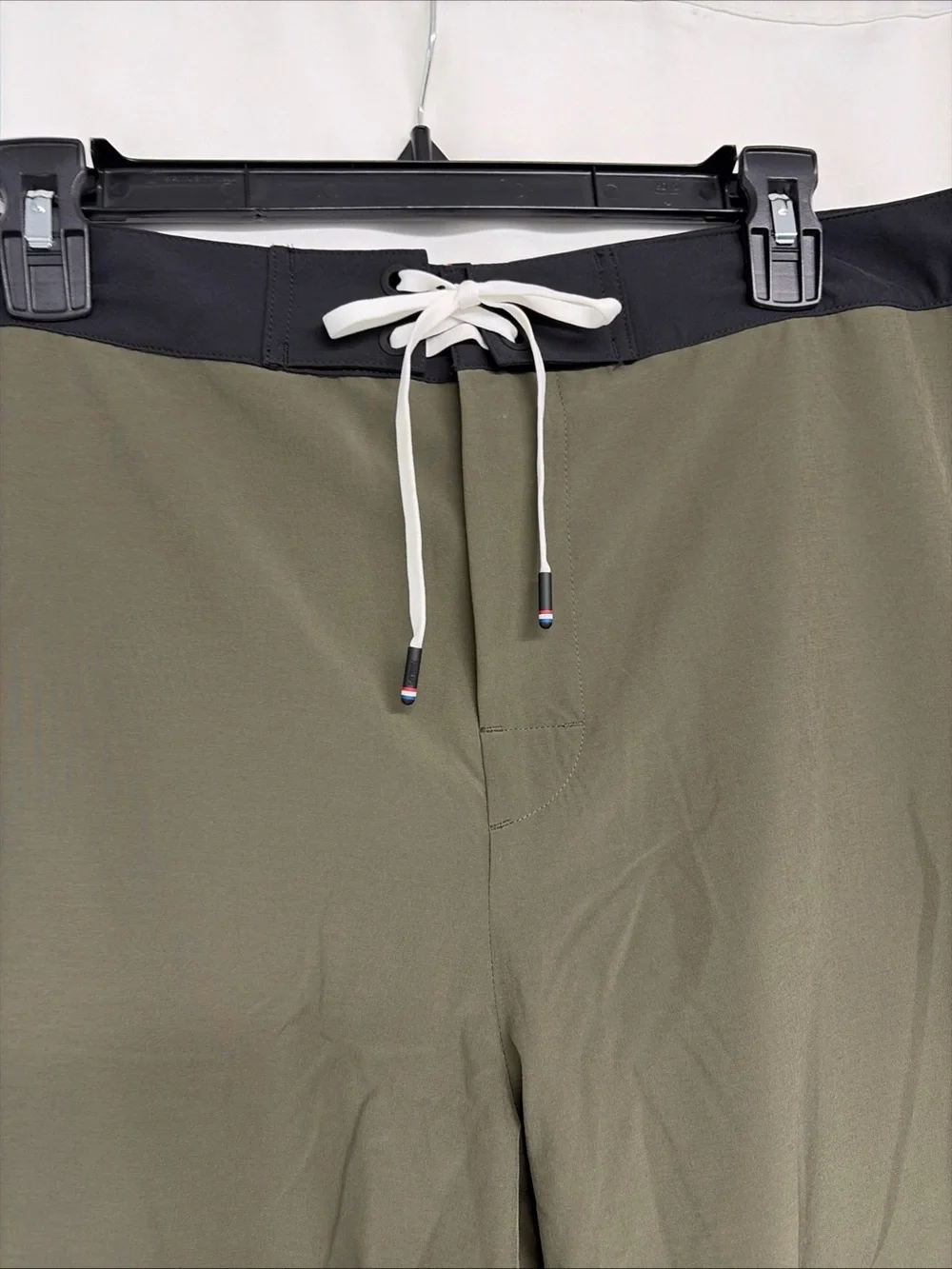 4 FourLaps Mens Size 36 Olive Green Black Band Lightweight 8” Board Shorts